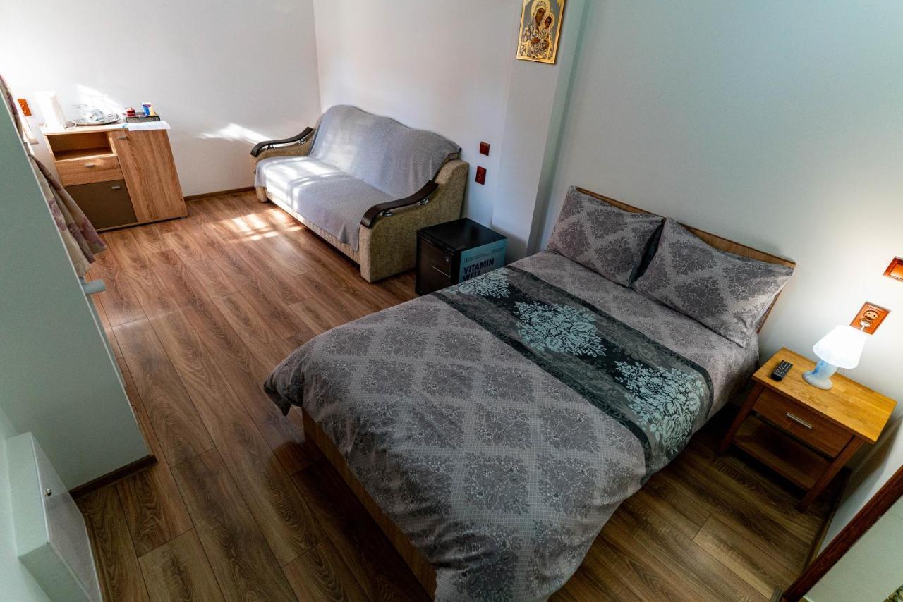 La Bebe 2 Beds Appartement Hunedoara Buitenkant foto
